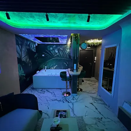 S&v 1 Wellness & Juba Lägenhet Lukavica